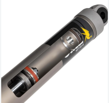 MT64 SHOCK: LC200 REAR MEDIUM